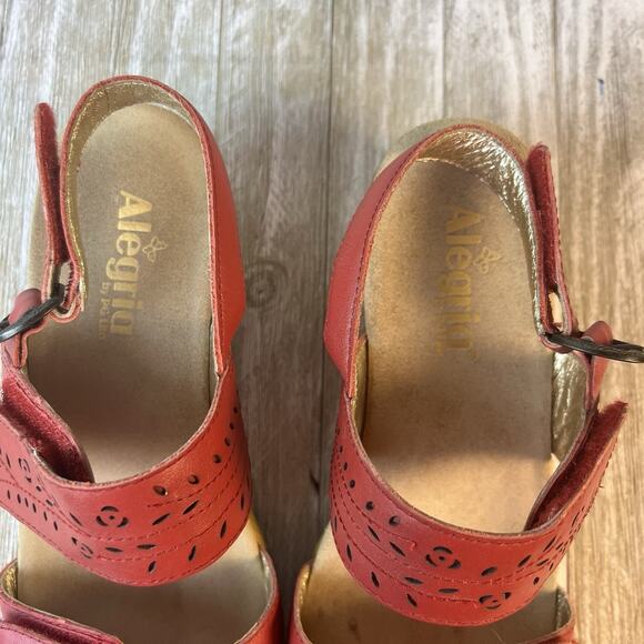 Alegria Red Leather Buckle Platform Sandals Size 8 41 10-10.5 - Picture 7 of 12